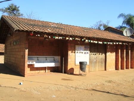 fachada escola_indígena_450x338_DaiaOliver